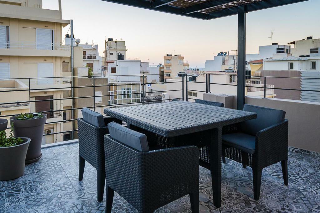 Yasemi Superb Two Floor Apartment Iraklio Exterior foto